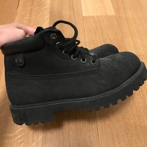Skechers memory foam waterproof boots - worn once